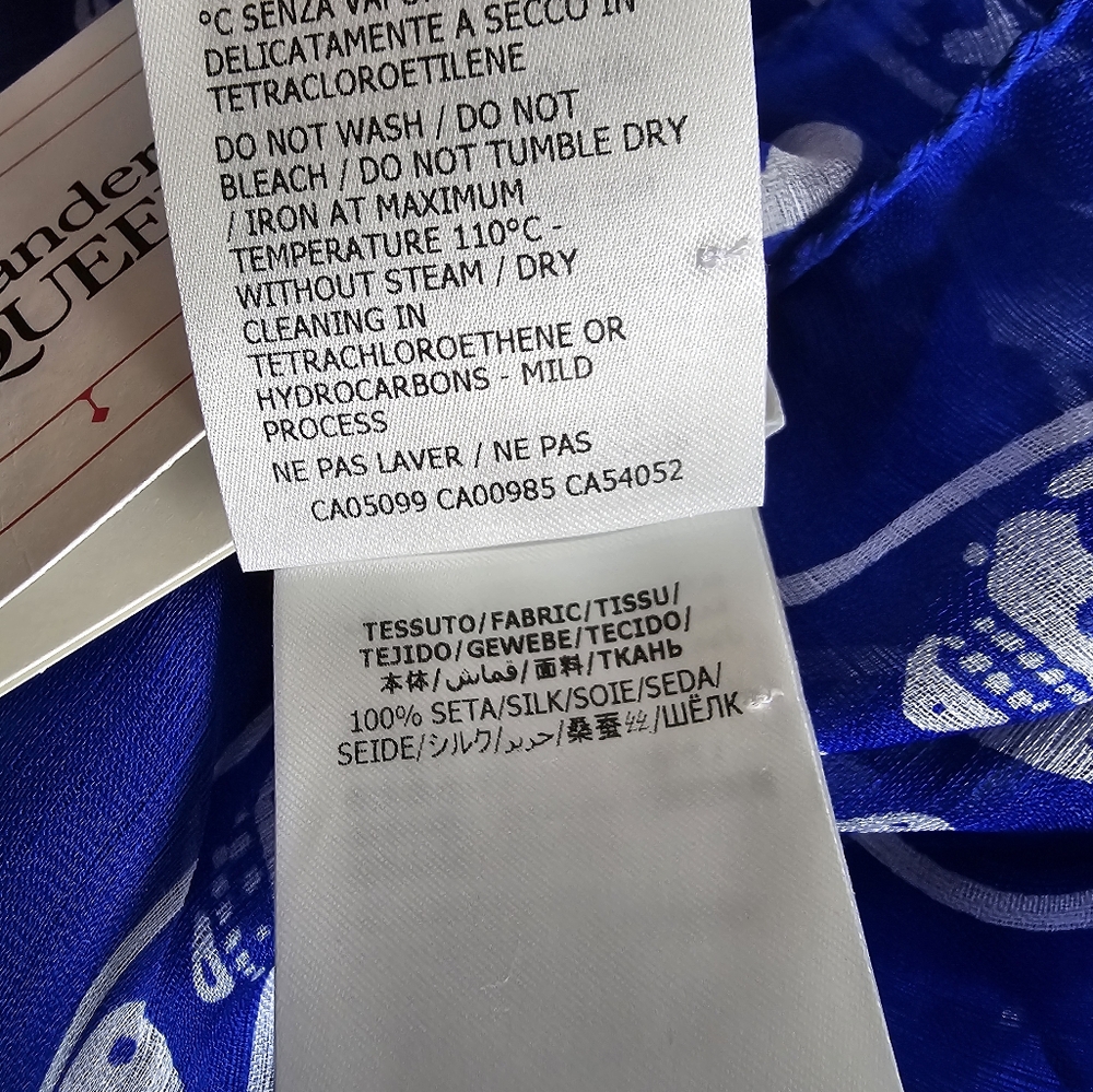 Alexander McQueen Skull Silk Scarf Blue - Picture 5 of 6